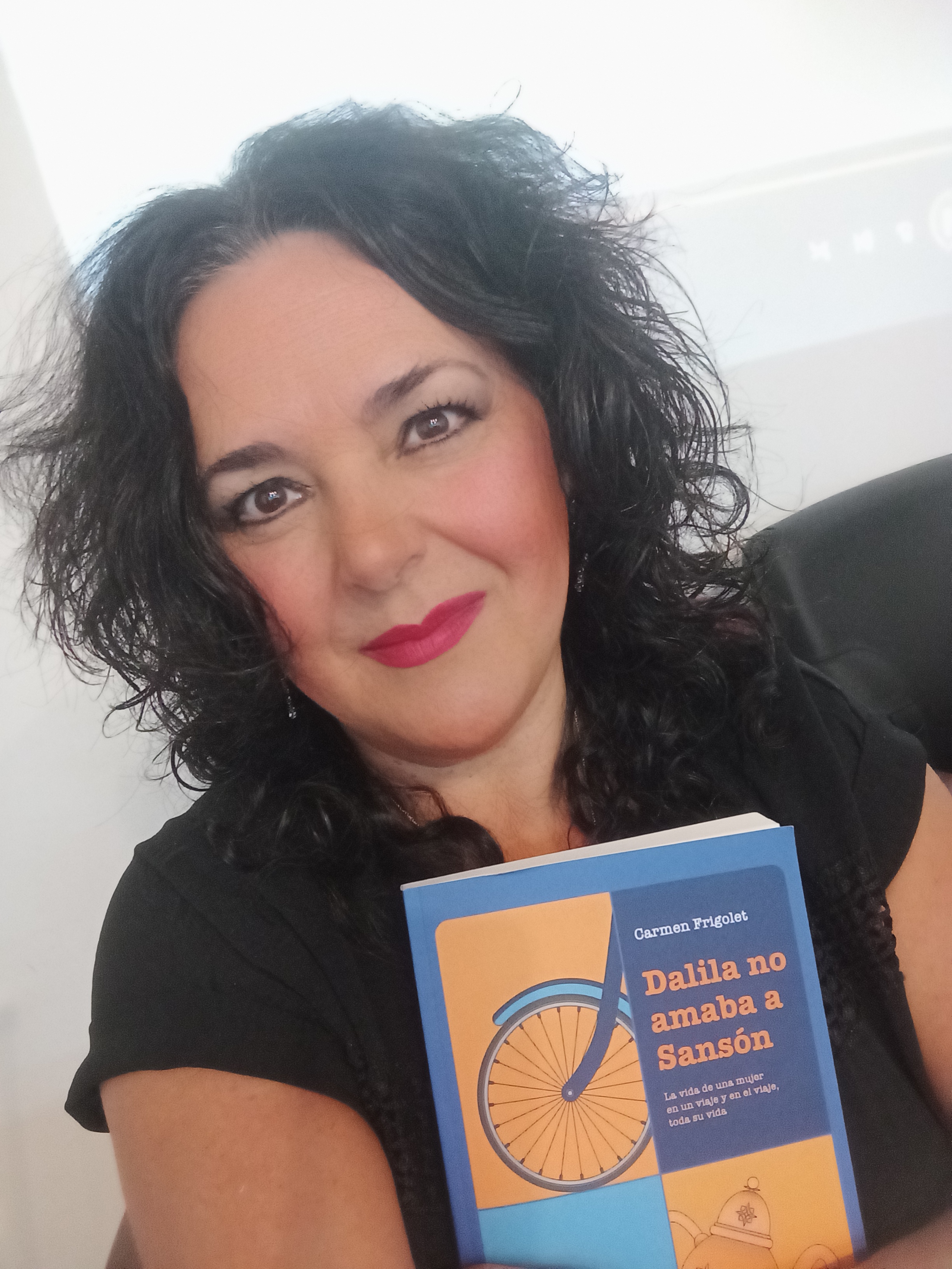 Carmen Frigolet, autora